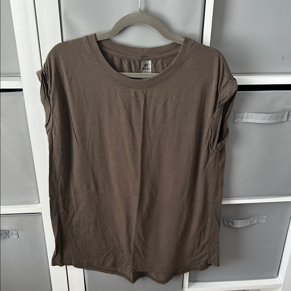 Super soft roll sleeve forest green oversized tee